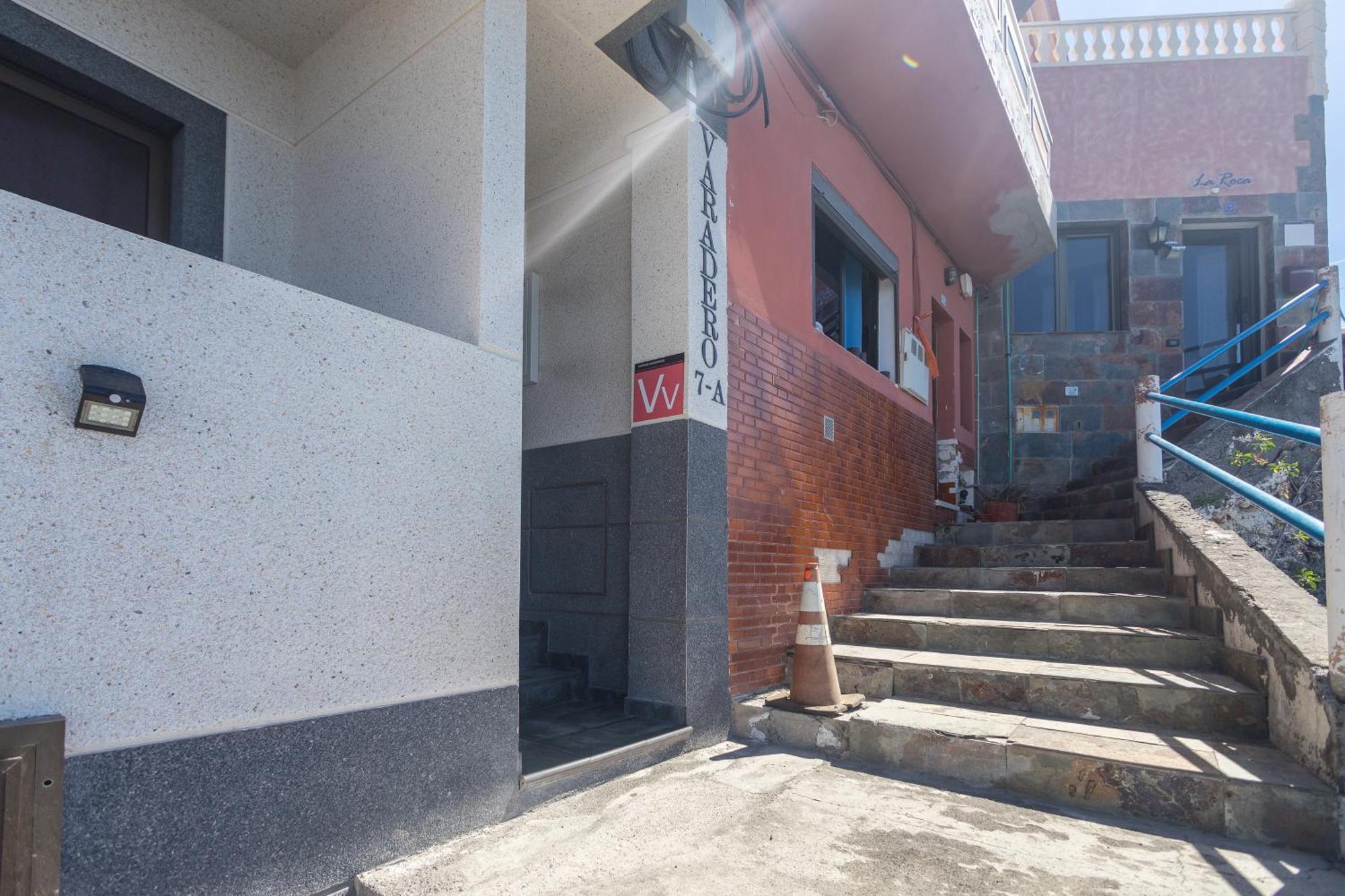 Apartamentos Varadero en primera línea de mar Playa La Restinga Exterior foto